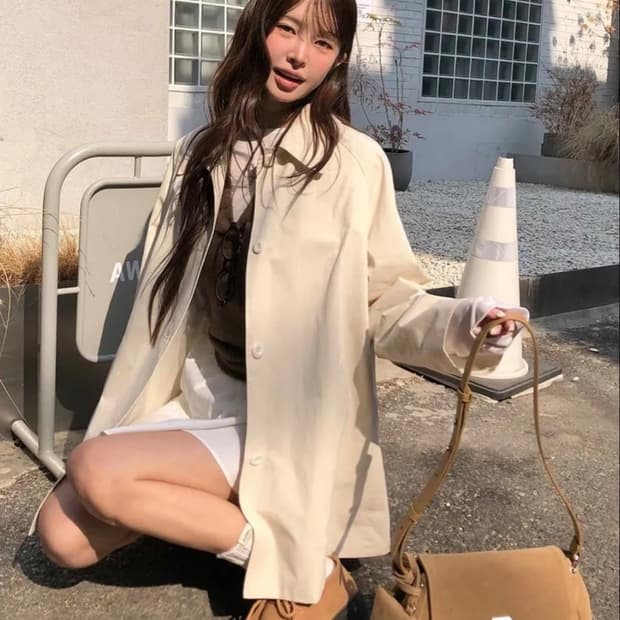 무르 누이뜨백 스웨이드 베이지컬러