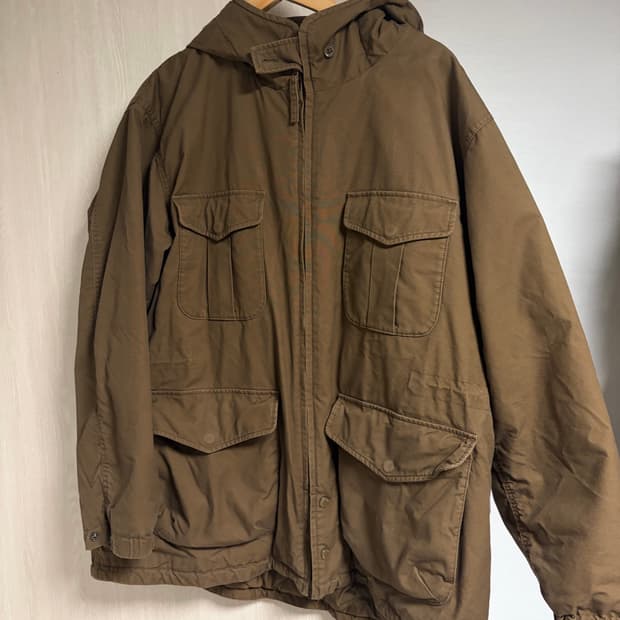 유니클로 엔지니어드가먼츠 유틸리티 파카 브라운 XL