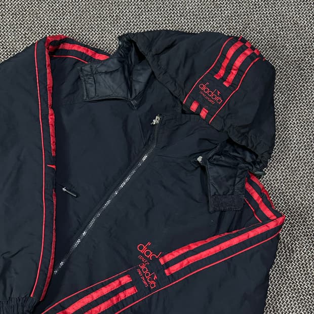 디아도라 00s 올드스쿨 패딩