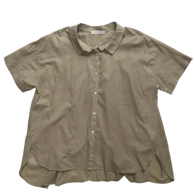 Overfit back shirring shirt
