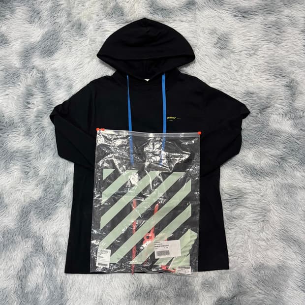 [XXS Size] 오프화이트 아크릴 후드티