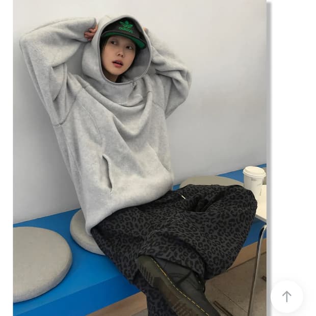 DIAGONAL ZIPPER FLEECE HOODIE