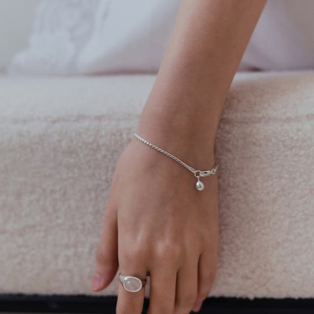 누도어 Braid chain egg bracelet