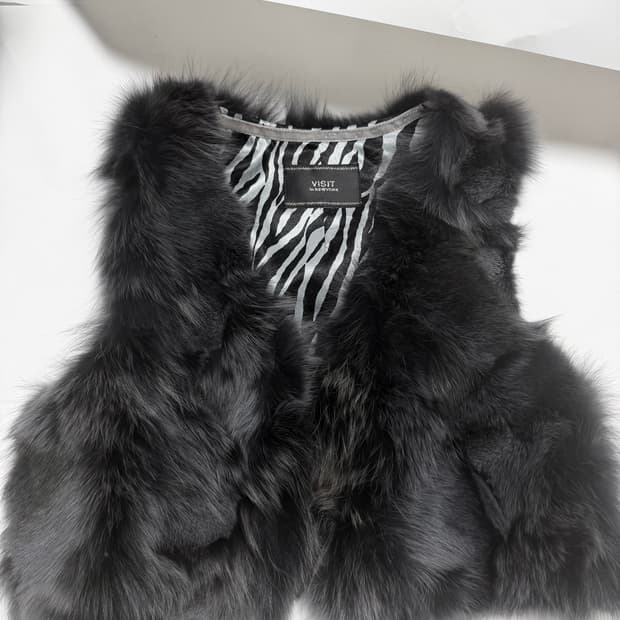 VISIT IN NEWYORK 폭스 모피 조끼 크롭