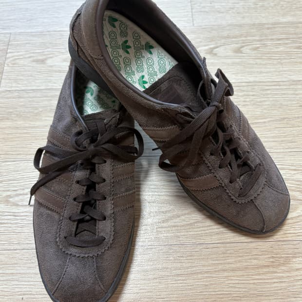 아디다스 토바코 그루엔 275mm