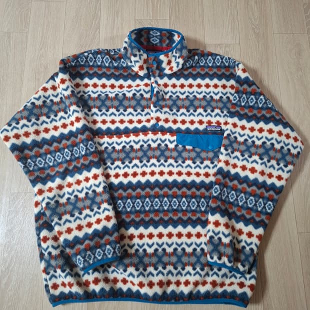 L 파타고니아 신칠라 헤비웨이트 패턴 플리스 풀오버