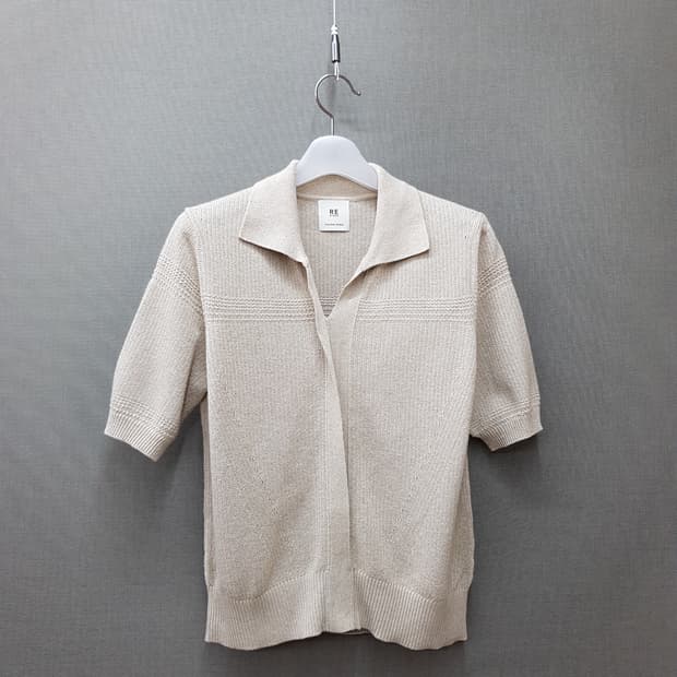 한섬 폼스튜디오 2022 카라넥  반팔 니트 F사이즈