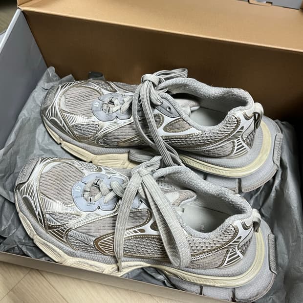 발렌시아가 3XL 라이트 베이지 41