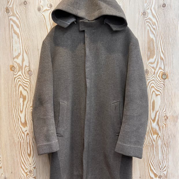 입생로랑 캐시미어 후디드 코트