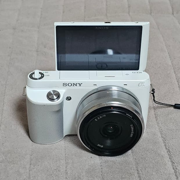소니 NEX-F3 미러리스 카메라