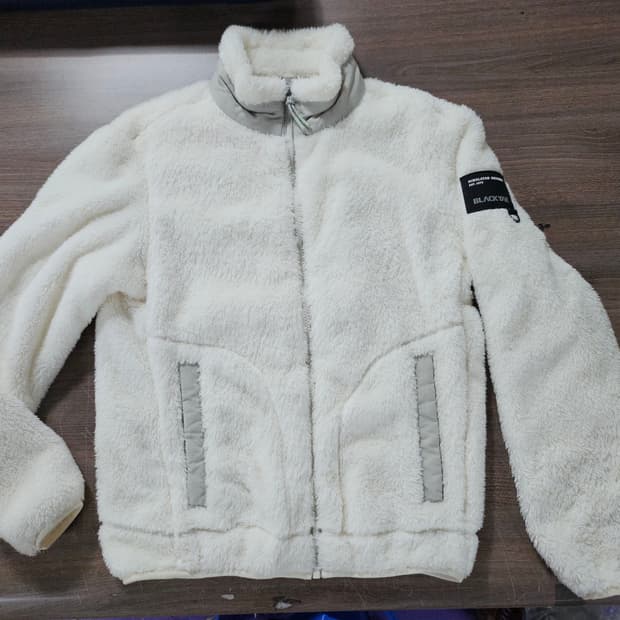 블랙야크 뽀글이 플리스 자켓 아이보리  85
