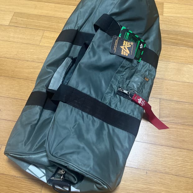 알파인더스트리 더플백