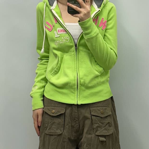 후아유 y2k 와투케 연두색 후드집업