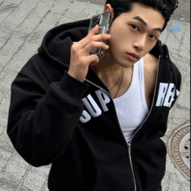 슈프림 아크 써멀 후드집업 L팝니다