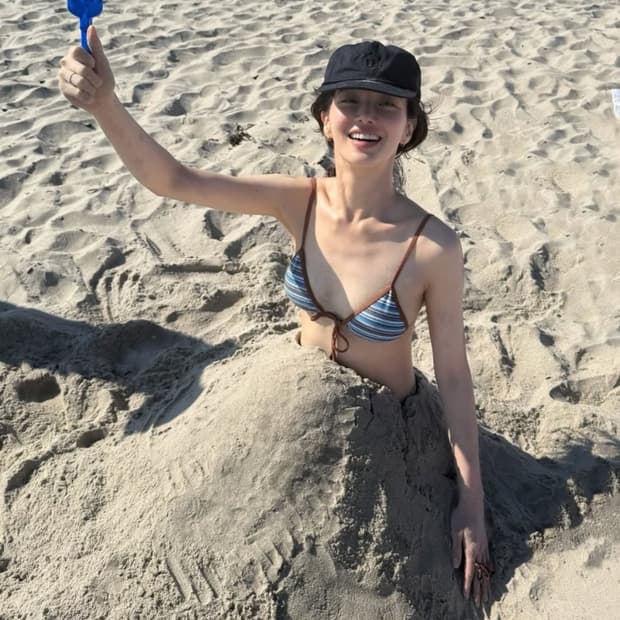 TRIANGLE BIKINI TOP (BLUEBERRY MUFFIN)