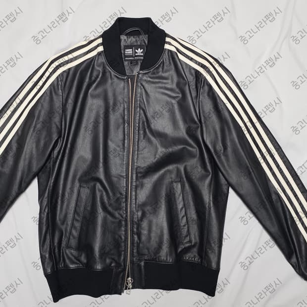 최종할인!! 아디다스 퍼렐윌리엄스 가죽 트랙탑