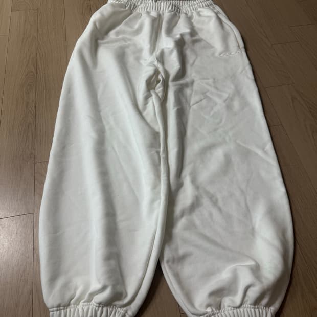 오도어 몰리조거 화이트 2 새상품 