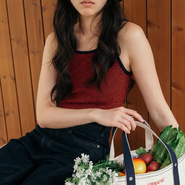 얼바닉 키티 니트 슬리브리스 