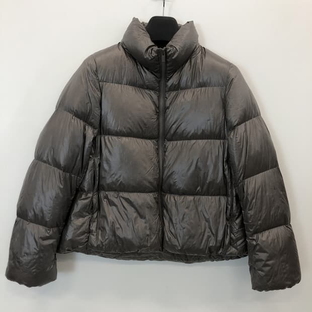 유니클로 울트라라이트 샤이니 푸퍼패딩 M