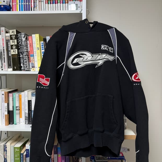 피지컬에듀케이션 모터사이클 레이싱 후드티