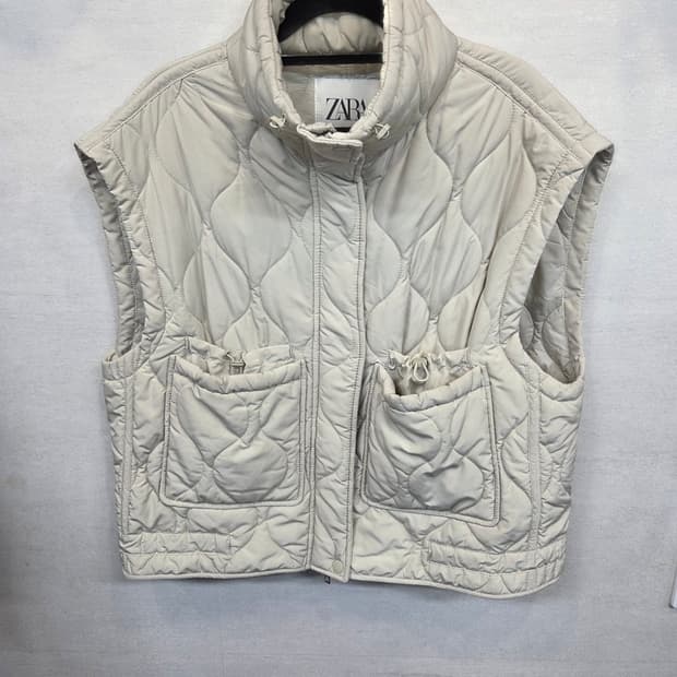 자라 드로스트링 퀄팅 조끼 베스트 s