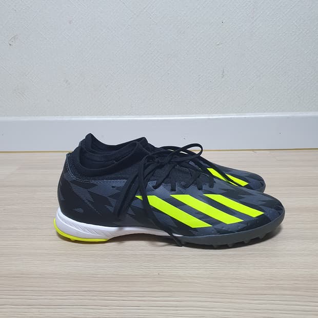 아디다스 크레이지패스트 TF 풋살화 270