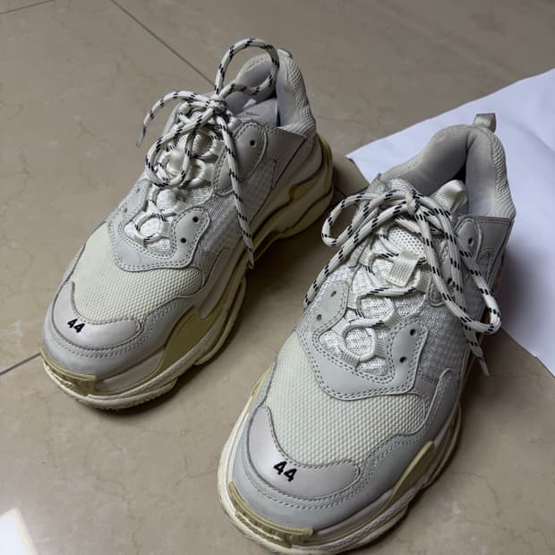 발렌시아가 트리플s 44 화이트