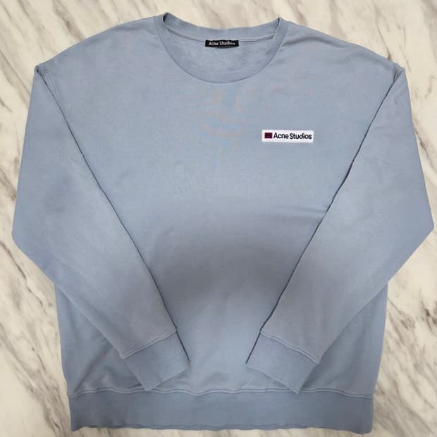 아크네스튜디오 패치 맨투맨 