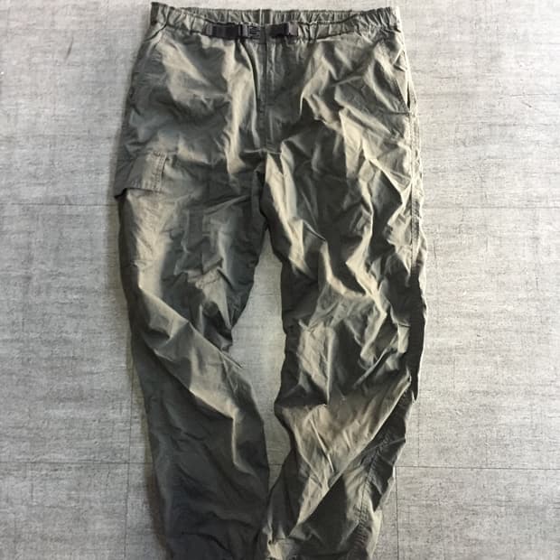 Uniqlo 유니클로 올드스쿨아메카지스트릿 혁오풍 벨트트랙팬츠 카키