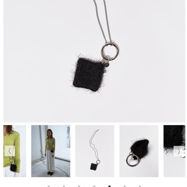 낫띵에브리띵 파우치 키링 인 블랙