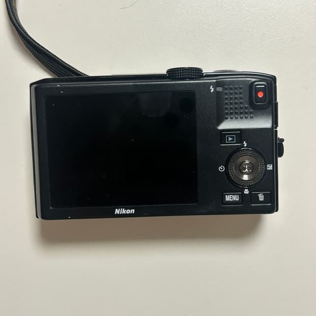 니콘 coolpix s8100