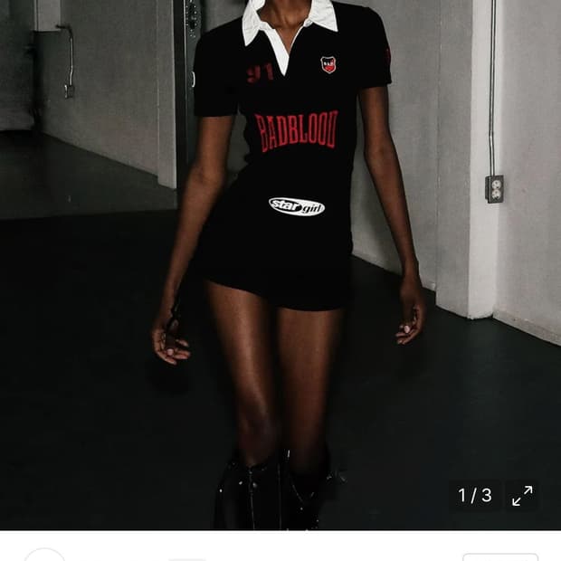 배드블러드 미스틱 캡슐 폴로 미니 드레스 (구해요)