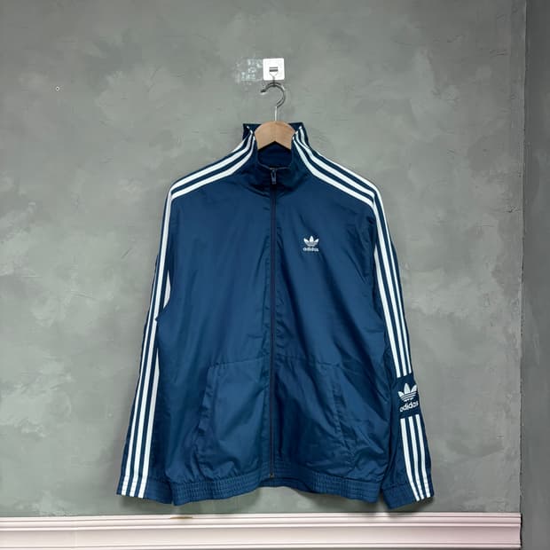 아디다스 파이어버드 락업 트랙탑 바람막이 블루