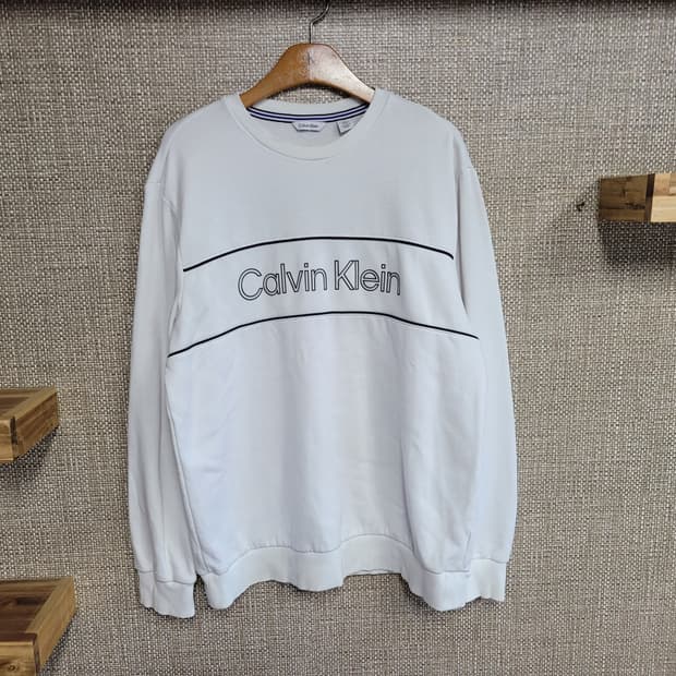 L 100사이즈 캘빈클라인 맨투맨 