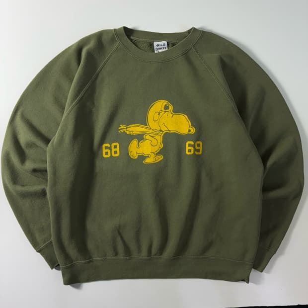 Wild donkey  와일드동키 코튼 스누피 올리브 맨투맨 