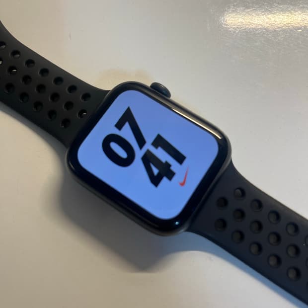애플워치 se 44mm nike