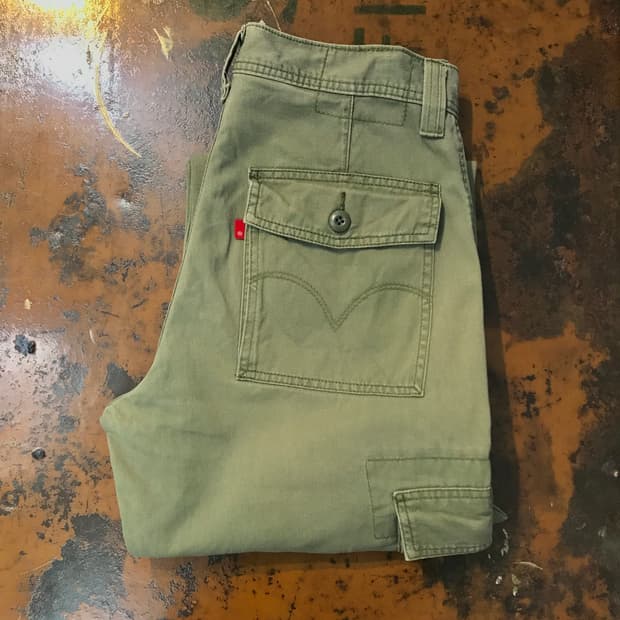리바이스 카키 카고 팬츠 허리 33 사이즈 