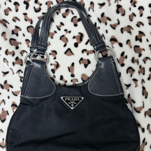 프라다 빈티지 나일론 호보백 숄더백