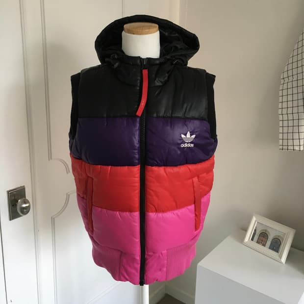 아디다스 올드스쿨 컬러블록 패딩조끼