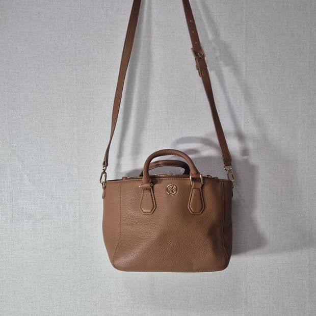 토리버치 아만다 카멜 더블 집 토트백