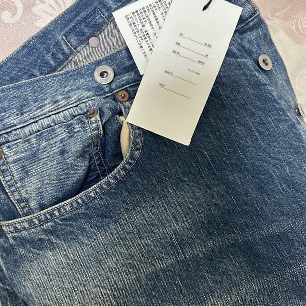 (새상품)아프레쎄  no.22 36/30 사이즈 판매합니다