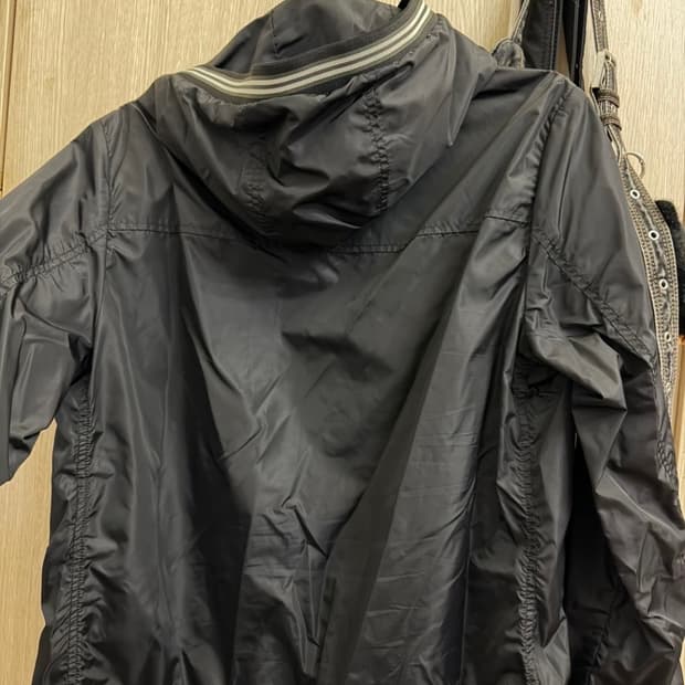 몽클레어 장클로드 바람막이