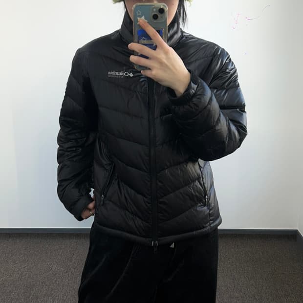 Columbia 콜롬비아 2-way 티타늄 블랙 경량패딩 