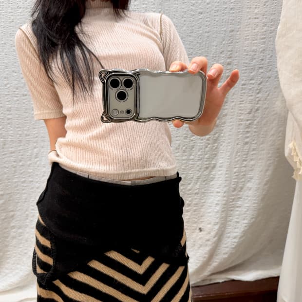 Oat Muse Mock Neck Tee