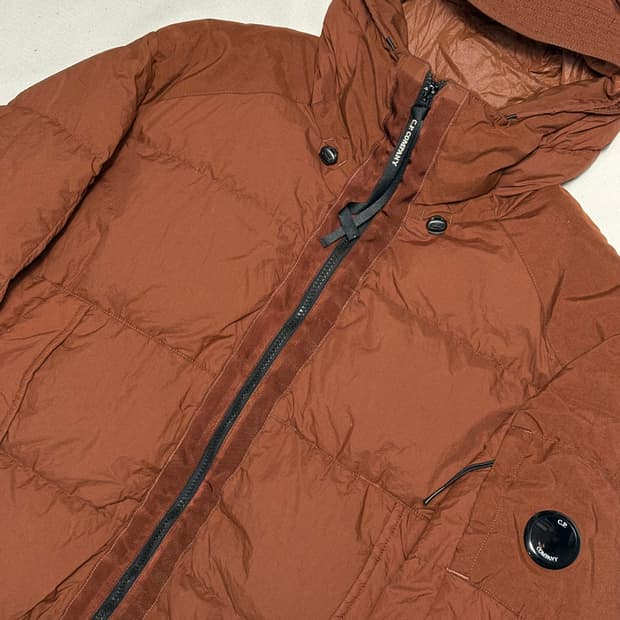 L C.P. 컴퍼니 번트 오렌지 테일론 L 다운 자켓