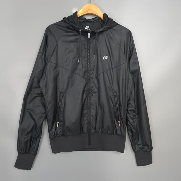 나이키 NIKE 윈드러너 여성 바람막이 자켓 L (90)