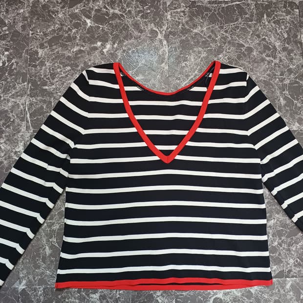 자라(ZARA) 스트라이프 크롭 니트 (새상품)