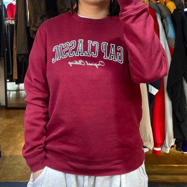 GAP 버건디 맨투맨