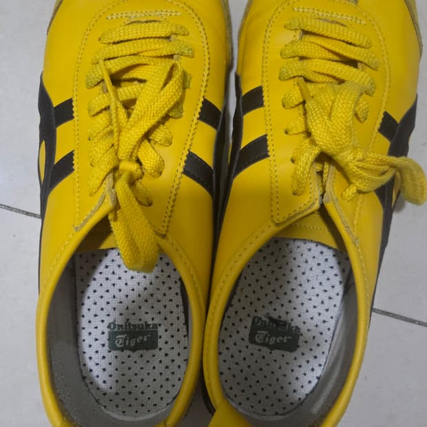 오니츠카타이거 멕시코66 옐로우블랙 275