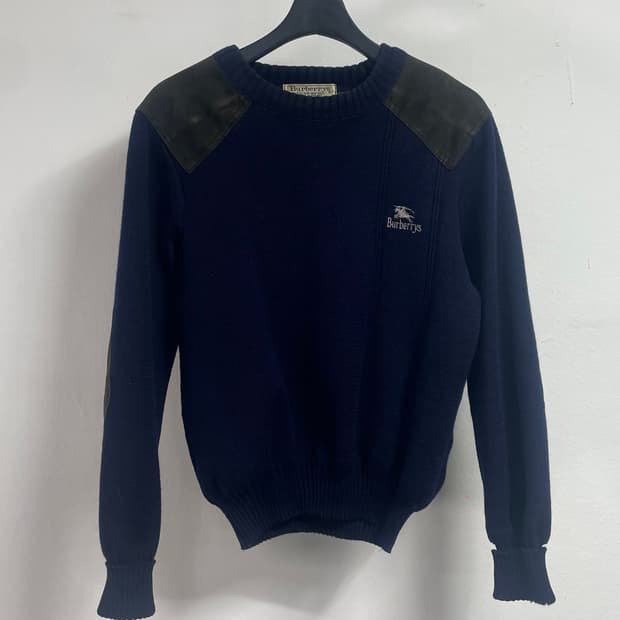 버버리 코만도 레더 울 라운드 니트 (on.582)